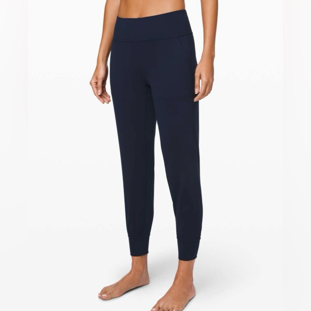 Lululemon Align Jogger 28” in True Navy
